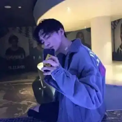 黄莉颖 黄莉颖